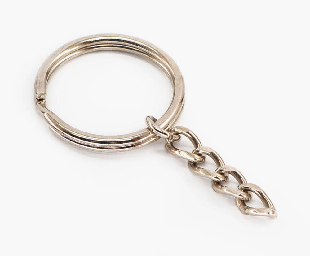 25mm metal keyring with chain connection.