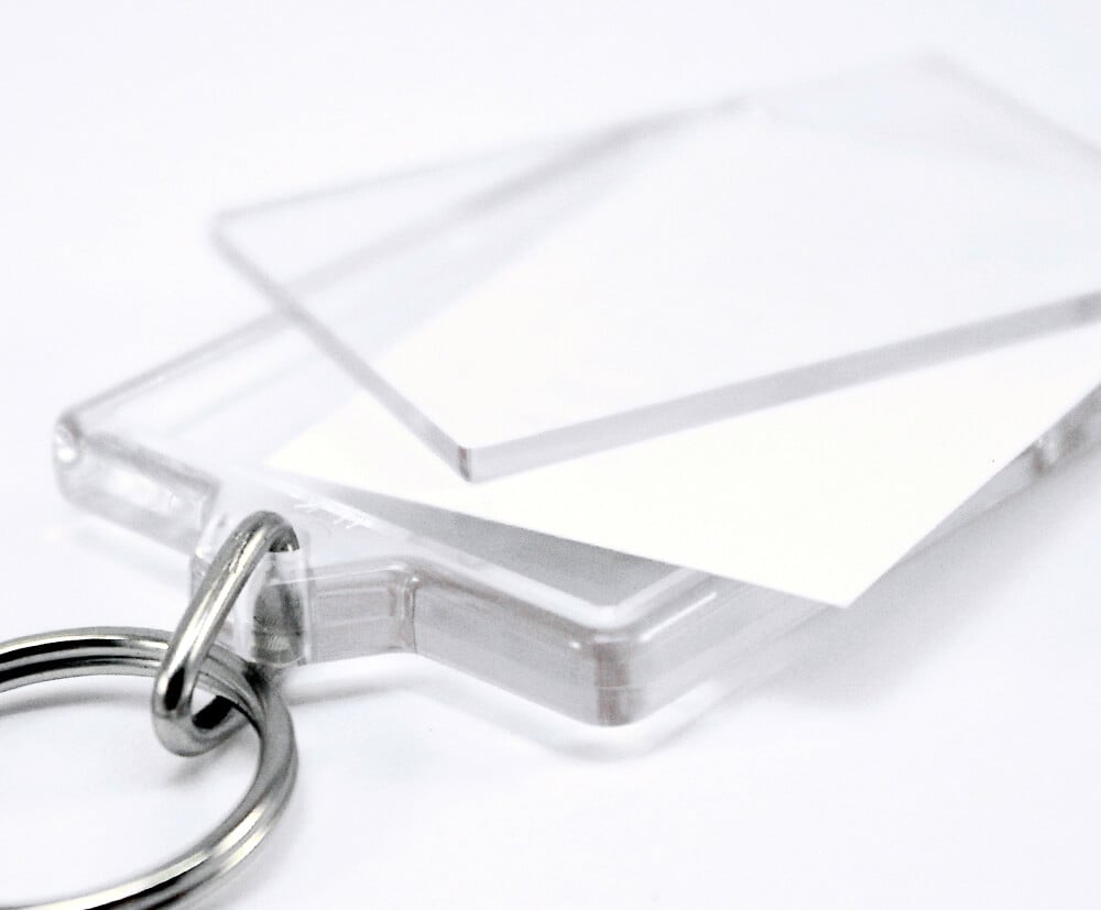 Keyrings supplied unassembled - add your own paper inserts and close the window shut.