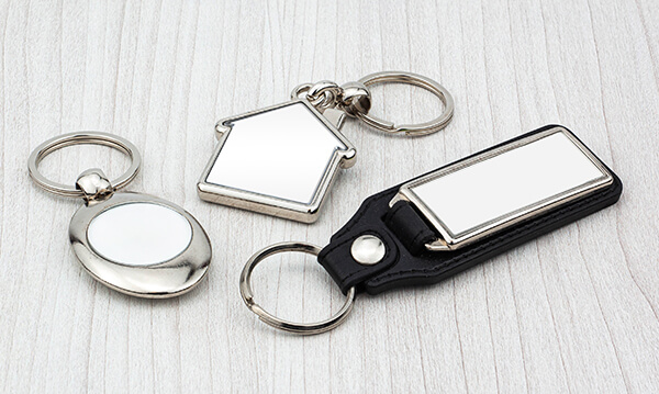 Blank metal keyrings with optional paper inserts