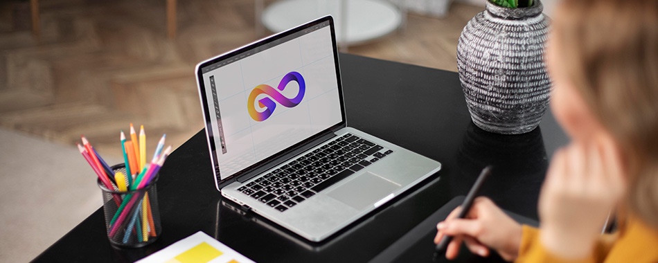 High-Resolution vs Low-Resolution Logos